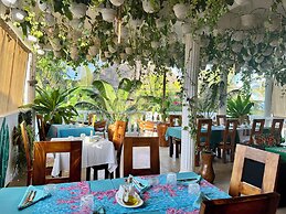 Gadea Boutique Hotel & Gadea Garden Restaurant