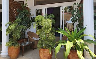 Gadea Boutique Hotel & Gadea Garden Restaurant