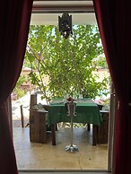 Gadea Boutique Hotel & Gadea Garden Restaurant
