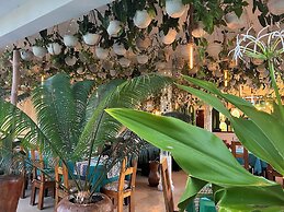 Gadea Boutique Hotel & Gadea Garden Restaurant