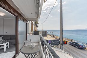 Chic Modern Seaside Oasis -Sunny Piraeus