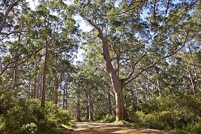 Cosy Corner by the BnB Collection