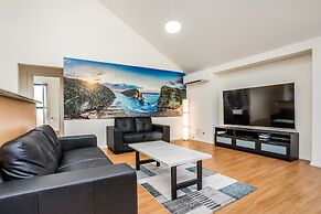 Cosy Corner by the BnB Collection