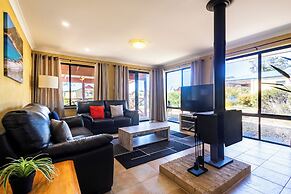 Cosy Corner by the BnB Collection