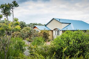Cosy Corner by the BnB Collection