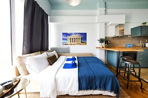 Yourhome under Acropolis Roofdeck w.view