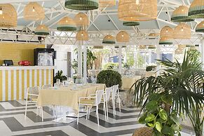 The Signature Level at Grand Palladium Sicilia Resort & Spa