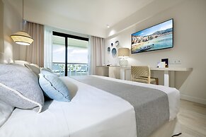 The Signature Level at Grand Palladium Sicilia Resort & Spa