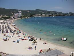 Apartamentos Calablanca