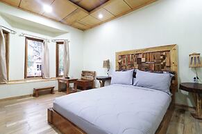 Alloyna Country Cottage