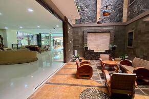 Alinson Boutique Resident Batam