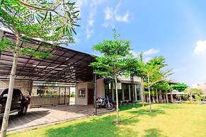 Alinson Boutique Resident Batam