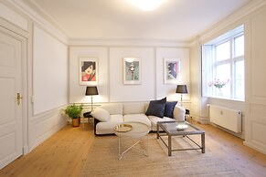 Direct Inner City Deluxe 1