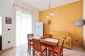 Central Balcony Apartment