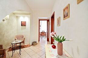 Central Balcony Apartment