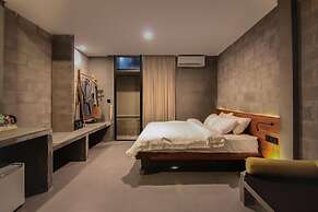 Larimar Hotel and Resort