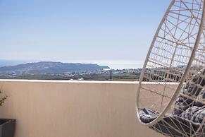 Cinnamon Villa with Private Hot Tub