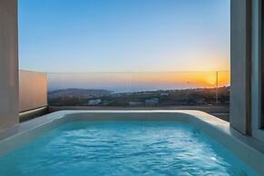 Cinnamon Villa with Private Hot Tub