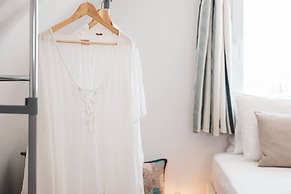 Cinnamon Villa with Private Hot Tub