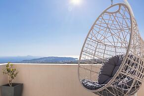 Cinnamon Villa with Private Hot Tub