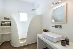 Cinnamon Villa with Private Hot Tub