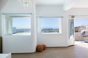 Cinnamon Villa with Private Hot Tub