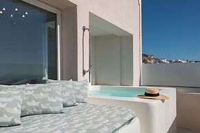 Cinnamon Villa with Private Hot Tub