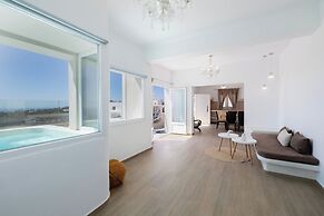 Cinnamon Villa with Private Hot Tub