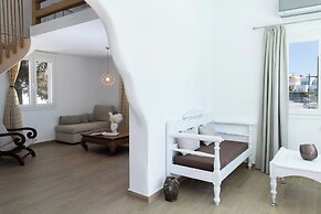 Cinnamon Villa with Private Hot Tub