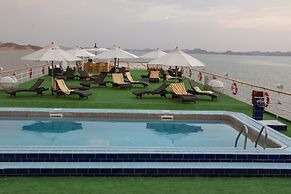 MS Nubian Sea Lake Cruise