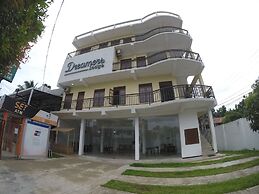 Dreamers Lodge - Hostel