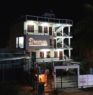 Dreamers Lodge - Hostel