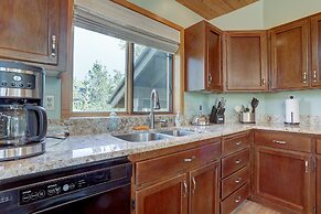 15 Big Leaf 3 Bedroom Home by Redawning