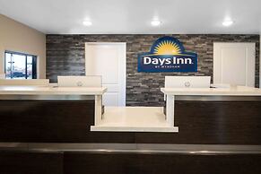 Days Inn by Wyndham Galt