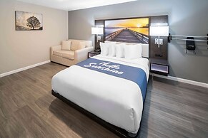 Days Inn by Wyndham Galt/Elk Grove South