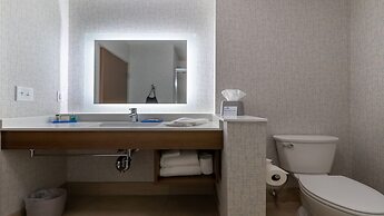 Holiday Inn Express & Suites Marion by IHG