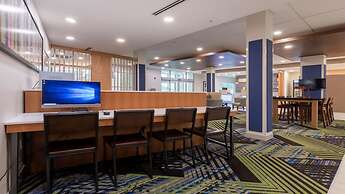Holiday Inn Express & Suites Marion by IHG