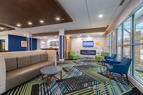 Holiday Inn Express & Suites Marion by IHG