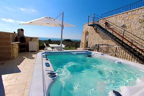 The Dream Residence 241