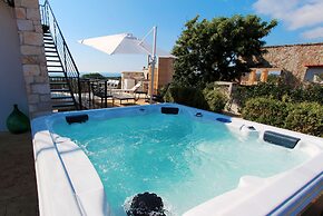 The Dream Residence 242