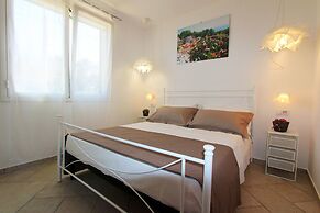 The Dream Residence 242