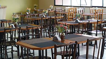 Ápides Palace Hotel