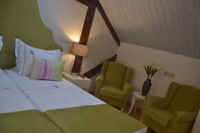 Villa Rio Guest House Suites