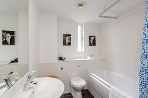 Silver Lining - Grassmarket Apartments