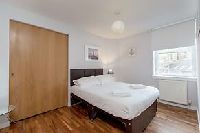 Silver Lining - Grassmarket Apartments