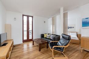 Silver Lining - Grassmarket Apartments