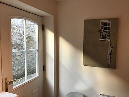 2 Crown Barton - Glastonbury