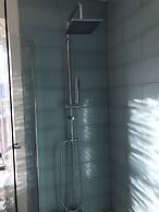 2 Crown Barton - Glastonbury