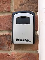 2 Crown Barton - Glastonbury