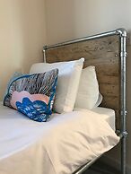 2 Crown Barton - Glastonbury